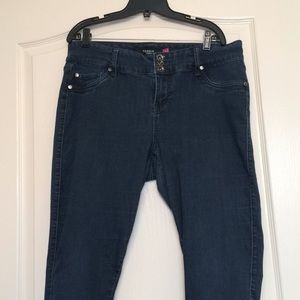 Dark wash jeggings